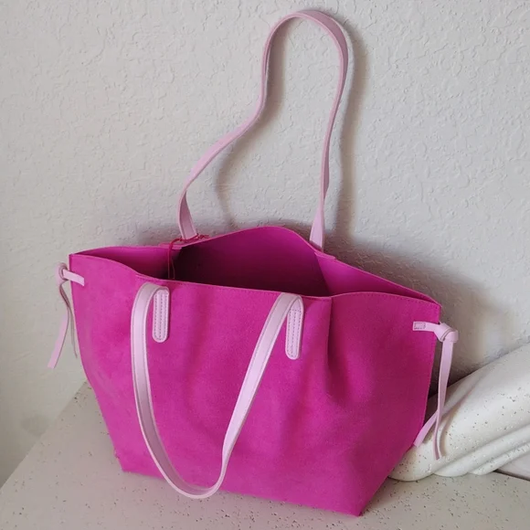 Juicy Couture tote - Picture 16 of 17